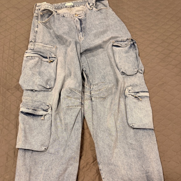Good American Denim - Good American Cargo Pants: Tall Girl Friendly!
